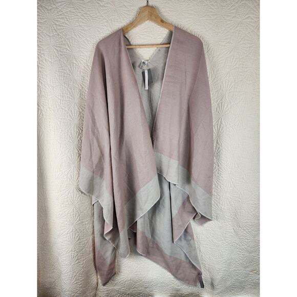 Nordstrom Rack Womens Long Shawl Casual Reversible One Size - Picture 1 of 10